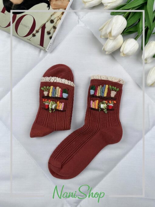 جوراب نیم ساق گلدوزی لبه گیپور طرح گندمی
