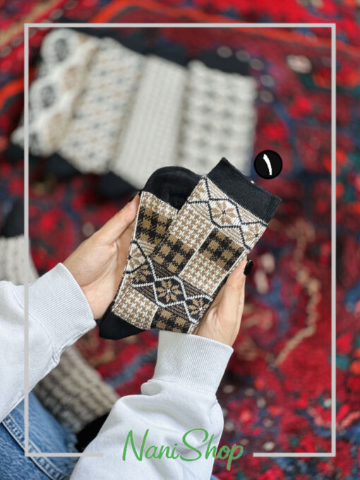 جوراب ساقدار بافت کبریتی طرح گل و برگ