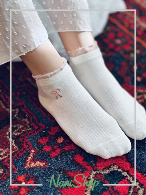 جوراب مچی لبه تور دار طرح گلدوزی