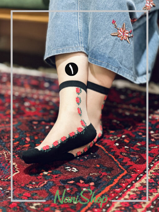 جوراب ساقدار نخی شیشه ای طرح گل گلی