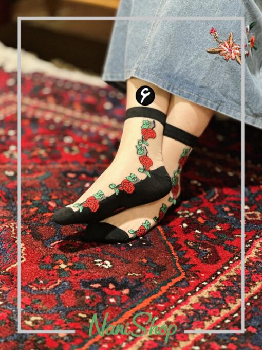 جوراب ساقدار نخی شیشه ای طرح گل گلی