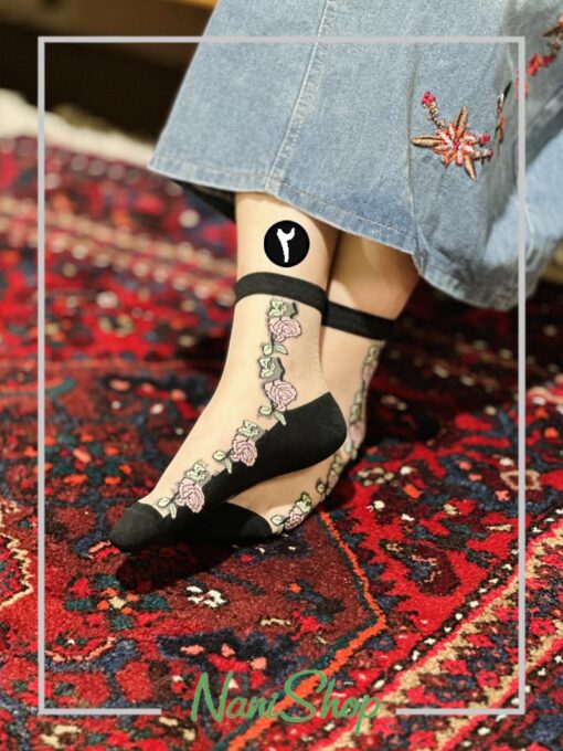جوراب ساقدار نخی شیشه ای طرح گل گلی
