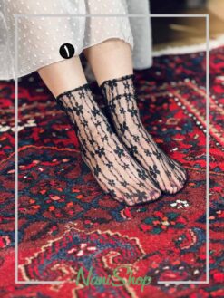 جوراب ساقدار شیشه ای پینترستی طرح پاپیون خالدار