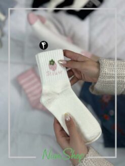 جوراب ساقدار حوله ای طرح رینگی توت فرنگی