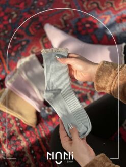 جوراب نیم ساق نخی کبریتی طرح لبه گیپور