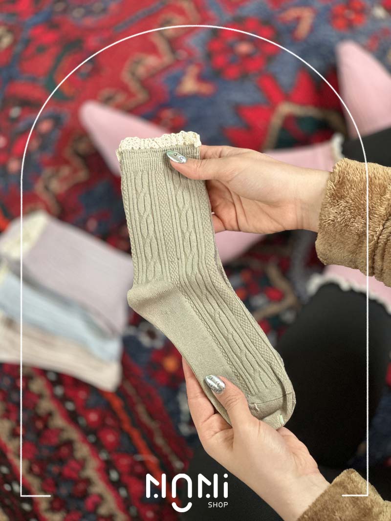 جوراب نیم ساق طرح پیچ لبه گیپور