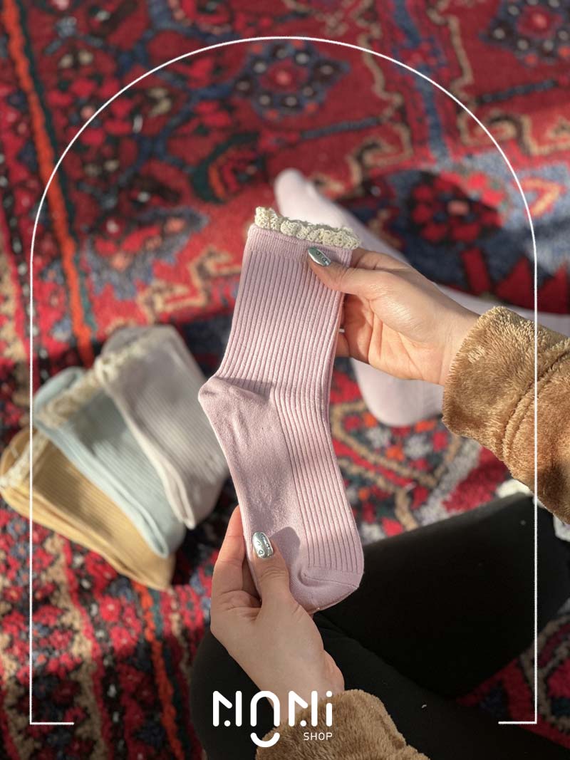 جوراب نیم ساق نخی کبریتی طرح لبه گیپور