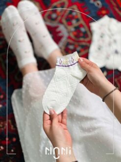 جوراب زنونه لبه توردار گل برجسته