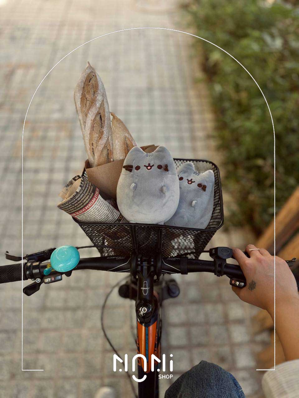 عروسک گربه پوشین